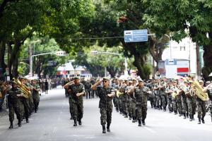 notícia: Desfile cívico-militar celebra Independência do Brasil