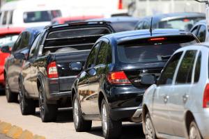 notícia: Comércio de placas de veículos requer autorização do Detran
