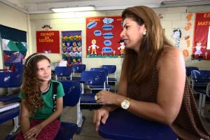notícia: Escola conscientiza pais e alunos pela vacinação contra o HPV