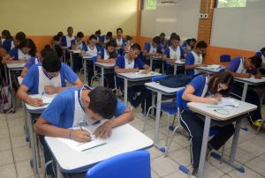 notícia: Secretaria de Educação mantém matrículas para alunos novos