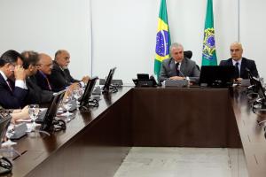 notícia: Governadores debatem medidas para enfrentar crise no sistema prisional brasileiro