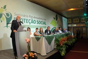 notícia: Desenvolvimento social da Amazônia é debatido em evento internacional