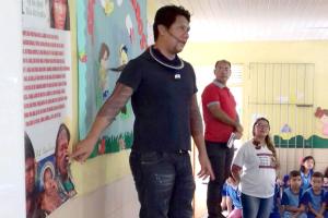 notícia: Programação em escola valoriza cultura e memória indígena