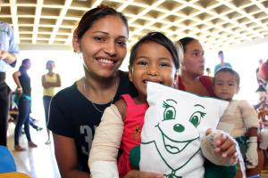 notícia: Boneco terapêutico auxilia no tratamento de crianças no Metropolitano