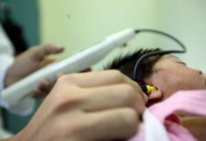 notícia: Exames neonatais são fundamentais para a saúde do bebê