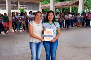 notícia: Jovem Senadora paraense é aluna de Igarapé-Açu