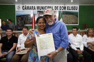 notícia: Governo regulariza terras no município de Dom Eliseu