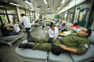notícia: Militares doam sangue em prol das crianças do Oncológico Infantil