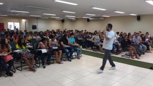 notícia: Estudantes de Santarém participam de revisão final do Pro Paz Enem