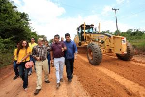 notícia: Governador autoriza no Acará obras de asfaltamento da Rodovia PA-252