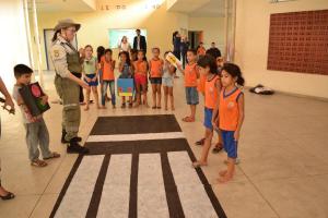 notícia: Detran e Uepa promovem ação educativa em escolas de Belém
