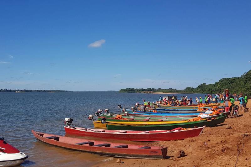 A 100 quilômetros de Marabá, a cidade de Palestina do Pará se torna um recanto para os  veranistas que procuram nas águas do Araguaia descanso, contemplação da natureza e diversão.

FOTO: ASCOM CRGSP
DATA: 08.07.2018
PALESTINA DO PARÁ - PARÁ <div class='credito_fotos'>Foto: ASCOM CRGSP   |   <a href='/midias/2018/originais/0f925de0-156c-4fe5-a65a-2c257e6121f6.jpg' download><i class='fa-solid fa-download'></i> Download</a></div>
