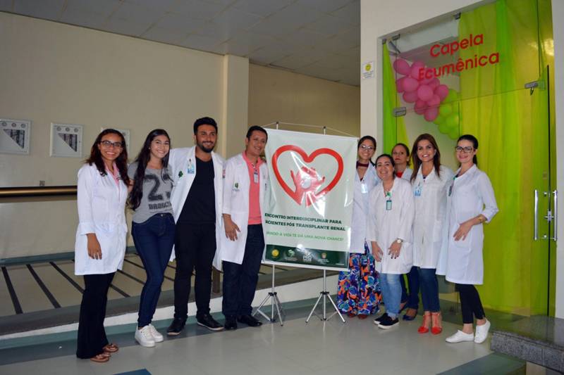 Em novembro de 2016, o Hospital Regional do Baixo Amazonas (HRBA), em Santarém, realizou o primeiro transplante de rim do Oeste do Pará. Dois anos depois, a Unidade já comemora a marca de 31 procedimentos realizados. Para comemorar a data, os pacientes transplantados foram convidados para participar do primeiro Encontro Interdisciplinar para Pacientes Pós-Transplante Renal, realizado na tarde desta quinta-feira (22), no HRBA.

FOTO: ASCOM HRBA
DATA: 23.11.2018
SANTARÉM - PARÁ <div class='credito_fotos'>Foto: Ascom HRBA   |   <a href='/midias/2018/originais/3fcab1c5-7e61-45a1-bdf5-ab0b5875f809.jpg' download><i class='fa-solid fa-download'></i> Download</a></div>