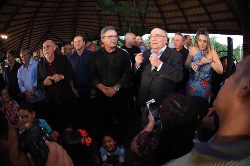 O Parque Estadual do Utinga (PEUt) o mais importante espaço de preservação e estudo da biodiversidade dentro da Região Metropolitana de Belém será reaberto à população a partir desta sexta,16, a partir das 16h30, com apresentações artísticas, com o Boi Veludinho, crianças do Pro Paz e a premiada Orquestra Sinfônica do Theatro da Paz. A apresentação será em um espaço ao ar livre e não será necessária a retirada de ingressos, por esse motivo, a recomendação é que o público chegue cedo, porque a entrada será fechada quando o espaço estiver lotado. 

FOTO: MÁCIO FERREIRA / AG PARÁ 
DATA: 16.03.2018 
BELÉM - PARÁ <div class='credito_fotos'>Foto: MÁCIO FERREIRA/ AG. PARÁ   |   <a href='/midias/2018/originais/73604a3a-f39d-4f73-b11d-08bb48971223.jpg' download><i class='fa-solid fa-download'></i> Download</a></div>