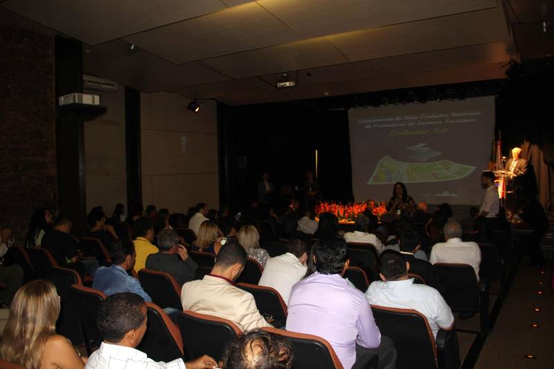 Belém foi palco do lançamento do Cadastur 3.0 para a Região Norte, na manhã desta quinta-feira (15), no auditório do Sesc Boulevard. O evento contou com a presença de representantes do Ministério do Turismo (MTur), Secretaria de Estado de Turismo (Setur), gestores de 34 municípios, agentes de viagens, guias e bacharéis em turismo.

FOTO: ASCOM SETUR
DATA: 15.03.2018
BELÉM - PARÁ <div class='credito_fotos'>Foto: ASCOM SETUR   |   <a href='/midias/2018/originais/80f3b582-5252-48c9-87f7-3c44c414a007.jpg' download><i class='fa-solid fa-download'></i> Download</a></div>