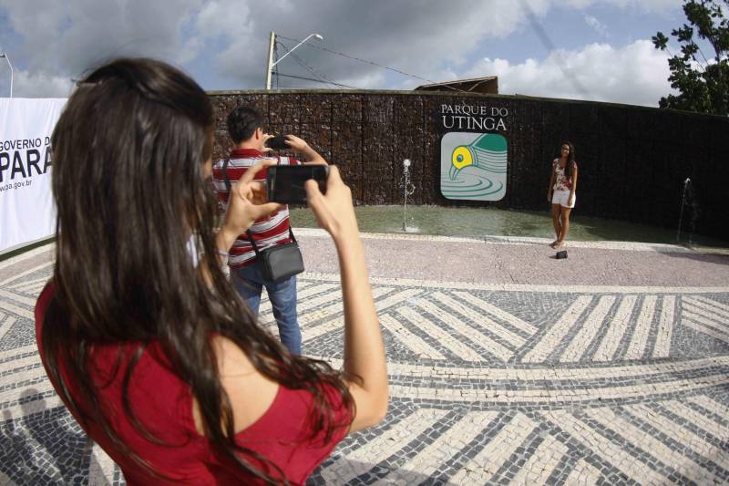 O Parque Estadual do Utinga (PEUt) o mais importante espaço de preservação e estudo da biodiversidade dentro da Região Metropolitana de Belém será reaberto à população a partir desta sexta,16, a partir das 16h30, com apresentações artísticas, com o Boi Veludinho, crianças do Pro Paz e a premiada Orquestra Sinfônica do Theatro da Paz. A apresentação será em um espaço ao ar livre e não será necessária a retirada de ingressos, por esse motivo, a recomendação é que o público chegue cedo, porque a entrada será fechada quando o espaço estiver lotado. 

FOTO: THIAGO GOMES / AG PARÁ 
DATA: 16.03.2018 
BELÉM - PARÁ <div class='credito_fotos'>Foto: Thiago Gomes /Ag. Pará   |   <a href='/midias/2018/originais/ff411b2f-f251-4712-8ca2-e733ccfce9fd.jpg' download><i class='fa-solid fa-download'></i> Download</a></div>