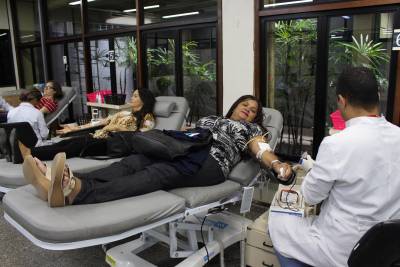 galeria: Servidores da Semas reforçam estoque de sangue do Hemopa