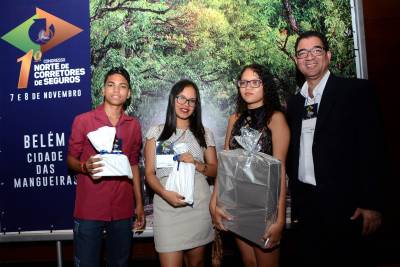notícia: Estudantes da rede pública são premiados em concurso de redação