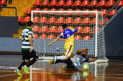 galeria: No Mangueirinho, Esmac ganha o torneio Bené Aguiar de Futsal
