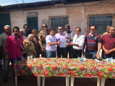 notícia: Estado cede a produtores rurais uso da área de tradicional feira livre em Santarém