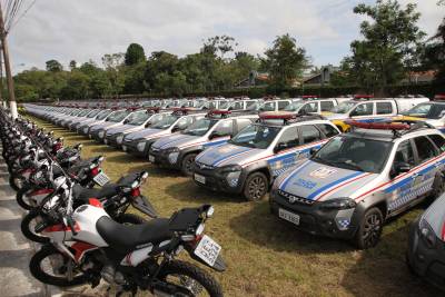 notícia: Governo do Estado entrega 170 veículos e promove 539 policiais militares