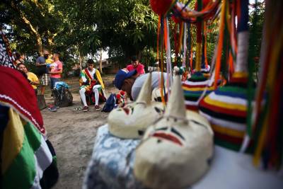 galeria: Festa e tradição animam os foliões em São Caetano de Odivelas