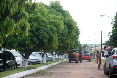 notícia: Governo do Estado leva três quilômetros de asfalto a Bonito