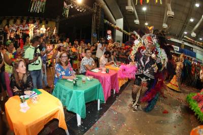galeria: Escolha da Rainha das Rainhas é atração do Baile de Carnaval da Melhor Idade