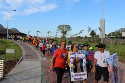 notícia: Caminhada marca Dia de Conscientização da Violência contra a Pessoa Idosa