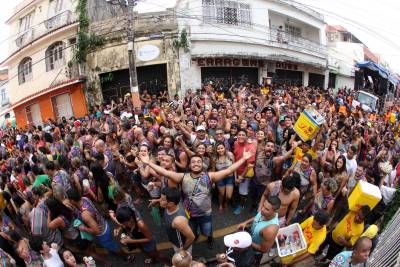 notícia: Folia segura no segundo fim de semana do pré-carnaval na Cidade Velha