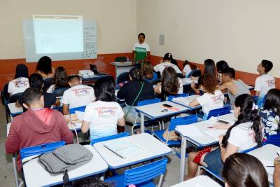 notícia: Novo Diário Escolar Digital melhora acompanhamento dos alunos da rede pública