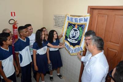 notícia: Governo do Estado entrega nova escola para estudantes de Juruti