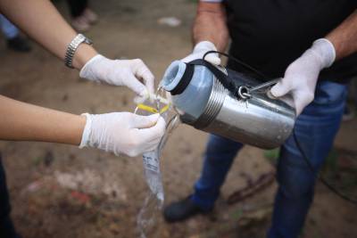 notícia: Barcarena: equipes da Sespa coletam água para aferir nível de contaminação em poços