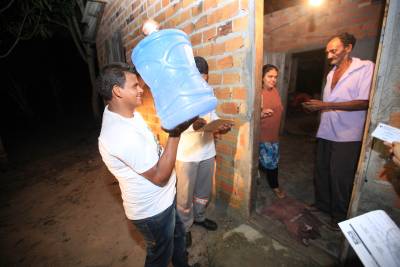 notícia: Comunidades de Barcarena começam a receber água potável