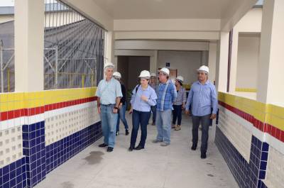 notícia: Missão socioambiental do BID visita obras de escolas e da sede da Seduc
