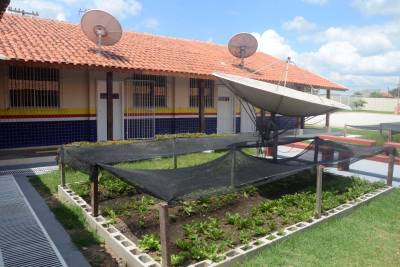 notícia: Alunos de Pau D´Arco ganham escola de Ensino Médio totalmente reconstruída