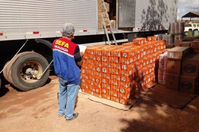 notícia: Sefa apreende 18 mil latas de cerveja sem nota fiscal