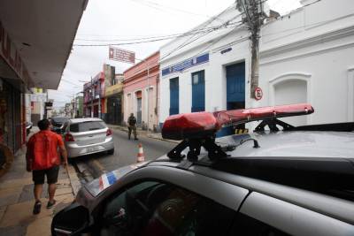 notícia: Polícia comunitária atua em parceria com os moradores no bairro da  Cidade Velha