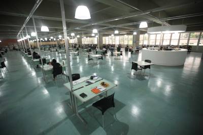 notícia: Governo do Estado reinaugura Biblioteca Arthur Viana com novos espaços