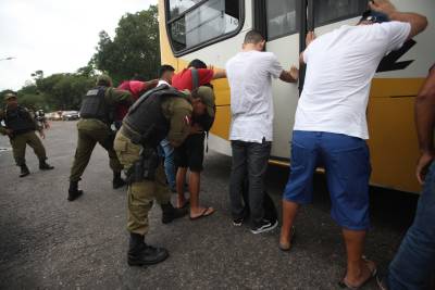 notícia: Operação policial garante segurança nos corredores de tráfego em Belém