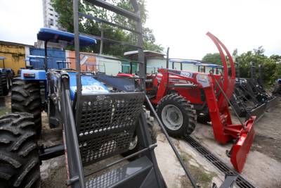 notícia: Governo investe R$ 13 milhões em equipamentos agrícolas para 36 municípios