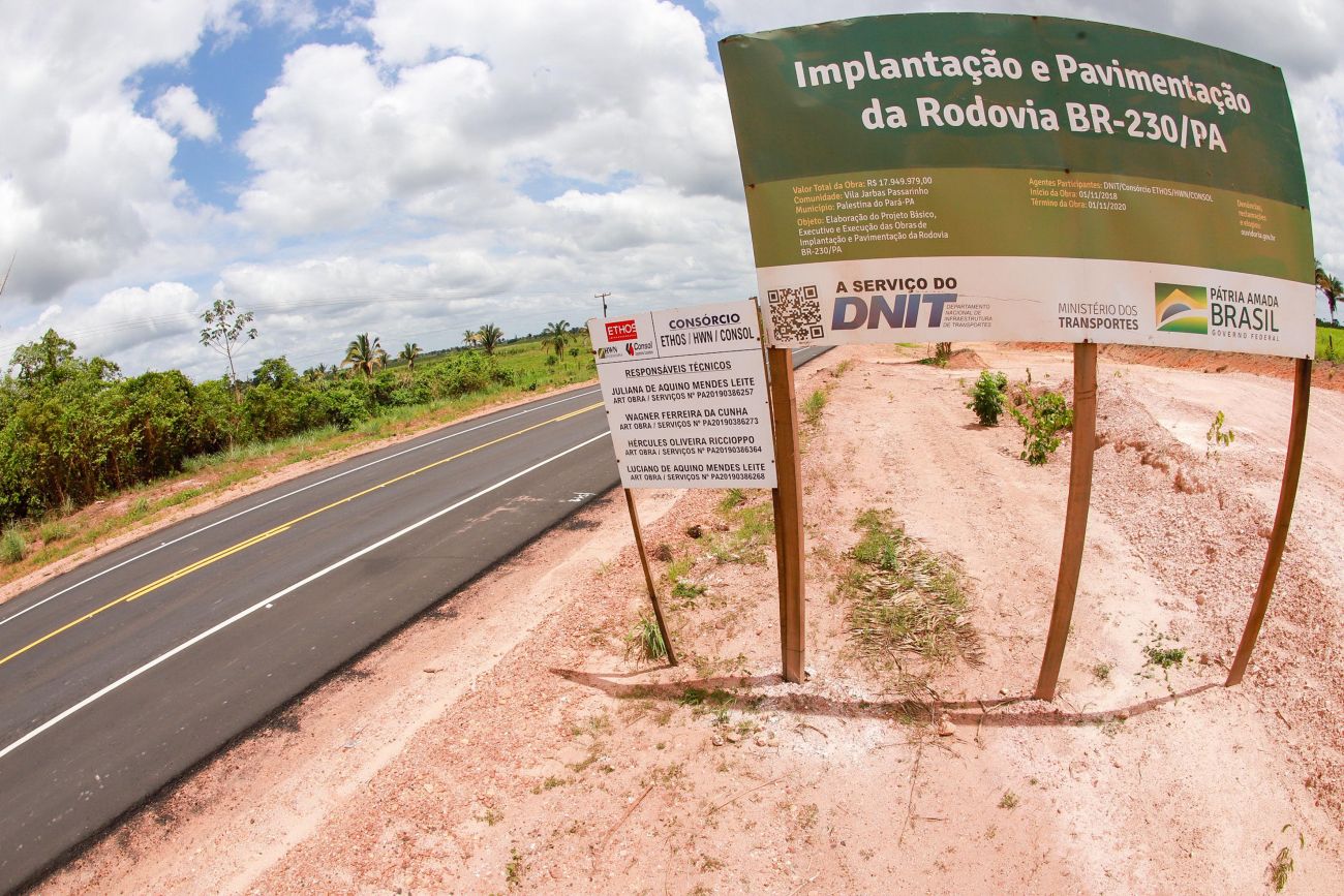 No Pará, governo federal entrega quilômetros de obras na BR-230