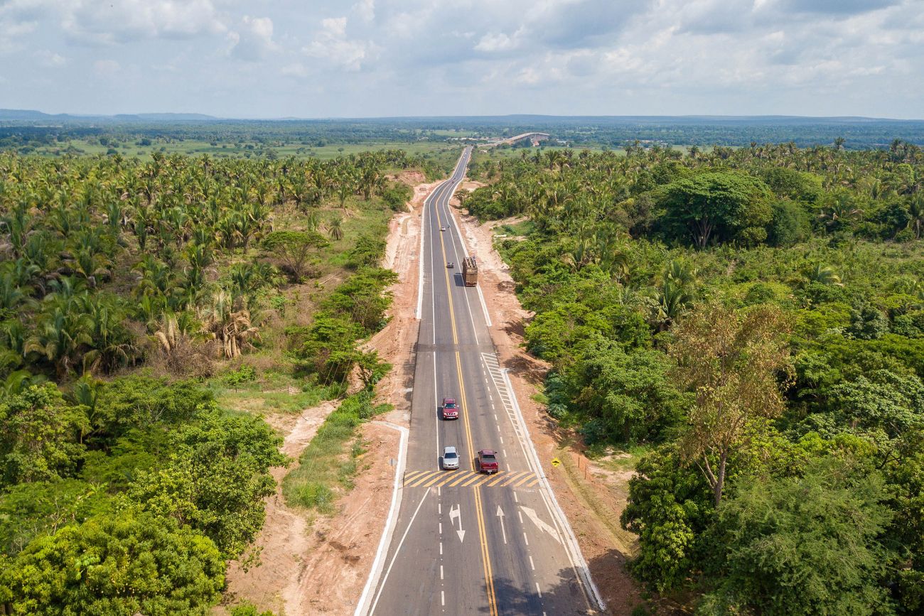 Trecho da Rodovia Transamazônica em Palestina do Pará é asfaltado e  sinalizado