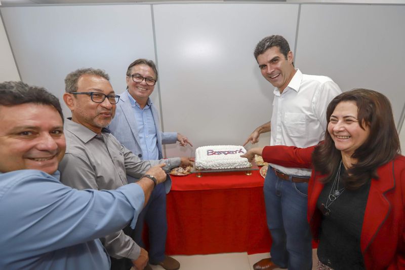 Inauguração agência Banpará
Visita fábrica de açai
visita as obras do Hospital Santa Casa

FOTO: MARCO SANTOS / AGÊNCIA PARÁ
DATA: 31.05.2019
ÓBIDOS - PARÁ <div class='credito_fotos'>Foto: Marco Santos / Ag. Pará   |   <a href='/midias/2019/originais/1c0ab72f-6213-4580-8f74-af0df1042d4a.jpg' download><i class='fa-solid fa-download'></i> Download</a></div>