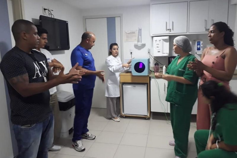 Hospital Jean Bitar incentiva a limpeza correta das mãos <div class='credito_fotos'>Foto: ASCOM HJB   |   <a href='/midias/2019/originais/2598_61375940_2242292525856472_4033219821339410432_n.jpg' download><i class='fa-solid fa-download'></i> Download</a></div>