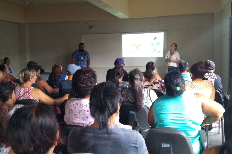 Cosanpa convida moradores para discutir o recastramento.

FOTO: ASCOM / COSANPA
DATA: 03.06.2019
BELÉM - PARÁ <div class='credito_fotos'>Foto: ASCOM / COSANPA   |   <a href='/midias/2019/originais/2599_6075dd50-8f4b-42bf-961c-b2f3260e0c34.jpg' download><i class='fa-solid fa-download'></i> Download</a></div>