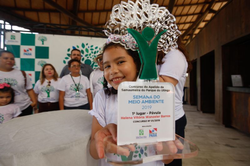 Estimular a conscientização ambiental vai muito além de promover um dia festivo no Dia Mundial do Meio Ambiente, instituído pela Organização das Nações Unidas (ONU) no dia 5 de junho de 1972, durante a Conferência das Nações Unidas sobre o Meio Ambiente Humano, em Estocolmo (Suécia). Mais do que a comemoração, é fundamental desenvolver políticas públicas comprometidas com a preservação ambiental.

FOTO: FERNANDO ARAÚJO / AGÊNCIA PARÁ
DATA: 06.06.2019
BELÉM - PARÁ <div class='credito_fotos'>Foto: Fernando Araújo / agência Pará   |   <a href='/midias/2019/originais/2626_helenavitoriavencedoradonovonomedasamaumeira6.jpg' download><i class='fa-solid fa-download'></i> Download</a></div>