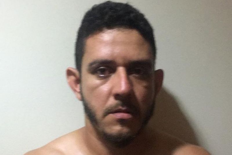 A Polícia Civil do Pará apresentou, nesta quinta-feira (13), cerca de 8 mil comprimidos da droga sintética MDMA (Metilenodioximetanfetamina), conhecida popularmente como "ecstasy".

NA FOTO: BRENO

FOTO: ASCOM / POLICIA CIVIL
DATA: 13.06.2019
BELÉM - PARÁ <div class='credito_fotos'>Foto: Ascom Polícia Civil   |   <a href='/midias/2019/originais/2685_brenocopy.jpg' download><i class='fa-solid fa-download'></i> Download</a></div>