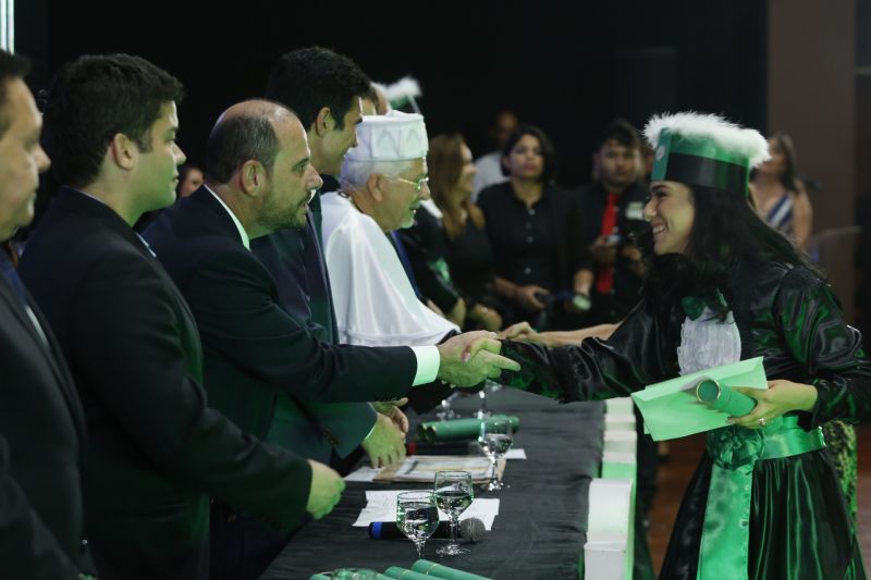 FORMATURA DE MEDICINA EM MARABÁ

FOTO: MARCELO SEABRA / AGÊNCIA PARÁ
DATA: 19.06.2019
MARABÁ - PARÁ <div class='credito_fotos'>Foto: Marcelo Seabra / Ag. Pará   |   <a href='/midias/2019/originais/2767_20190619215000__mg_8875.jpg' download><i class='fa-solid fa-download'></i> Download</a></div>