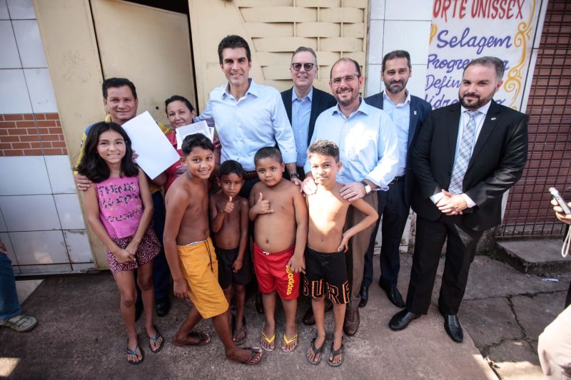 A comunidade do Conjunto Maguari, em Belém, recebeu na manhã desta quinta-feira (27), a Escola Estadual de Ensino Fundamental e Médio (EEEFM) “Ruth dos Santos Almeida” totalmente reformada e ampliada. 

FOTO: MAYCON NUNES / AGÊNCIA PARÁ
DATA: 27.06.2019
BELÉM - PARÁ <div class='credito_fotos'>Foto: Maycon Nunes / Ag. Pará   |   <a href='/midias/2019/originais/2811__j1o9838.jpg' download><i class='fa-solid fa-download'></i> Download</a></div>